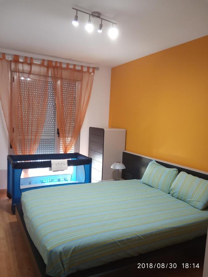 Apartamento Los Lirios Logroño Dış mekan fotoğraf