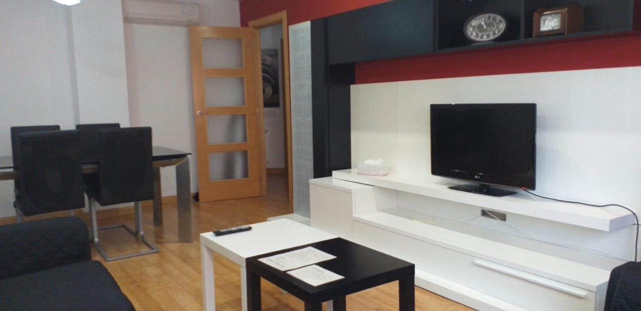 Apartamento Los Lirios Logroño Dış mekan fotoğraf