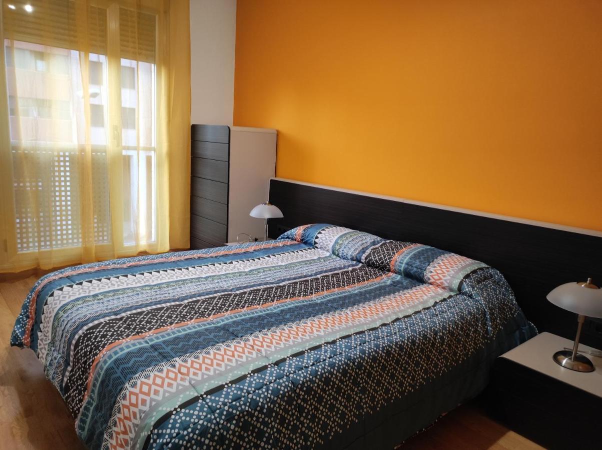 Apartamento Los Lirios Logroño Dış mekan fotoğraf