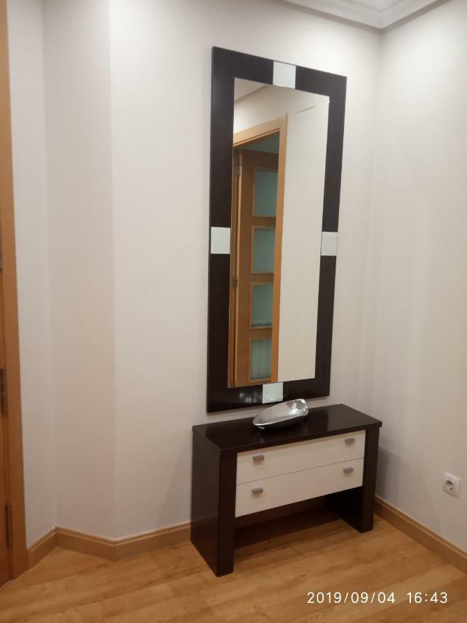 Apartamento Los Lirios Logroño Dış mekan fotoğraf